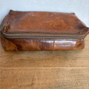 Men's Brown Leather Bag vintage 70s Hartman shaving travel bag